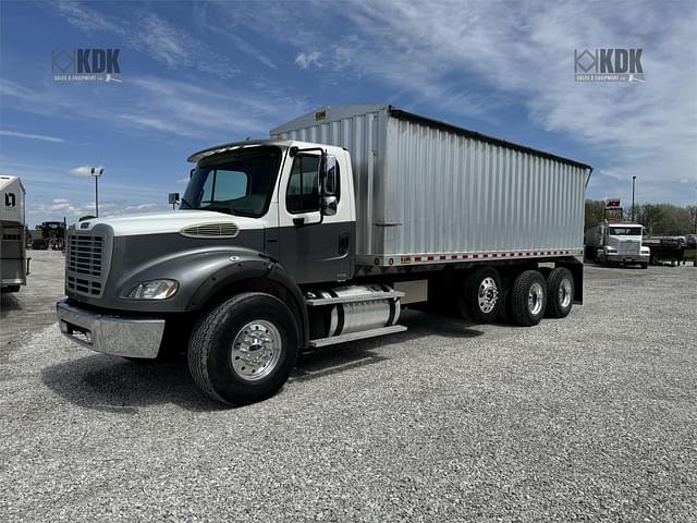 Image of Freightliner Business Class M2 112 equipment image 1