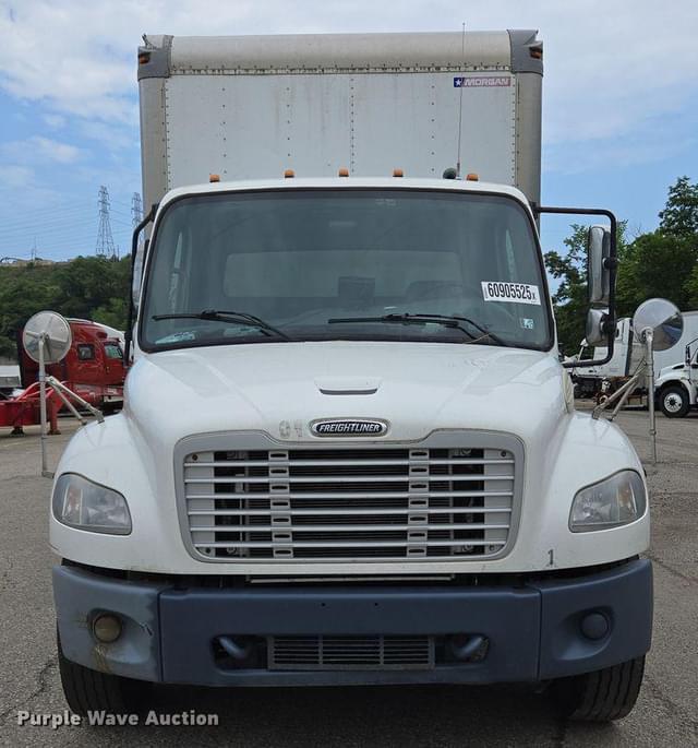 Image of Freightliner Business Class M2 equipment image 1
