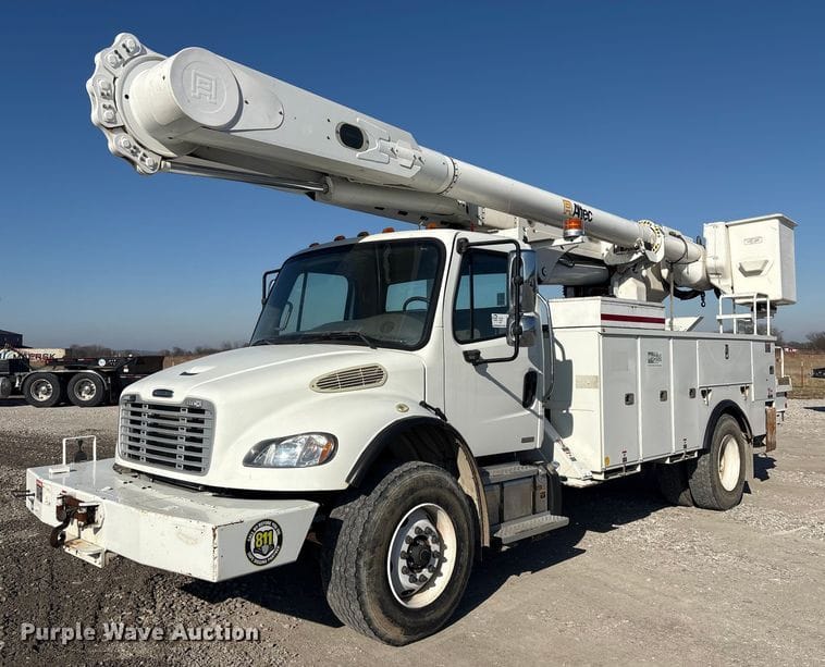 2011 Freightliner Business Class M2 Equipment Image0