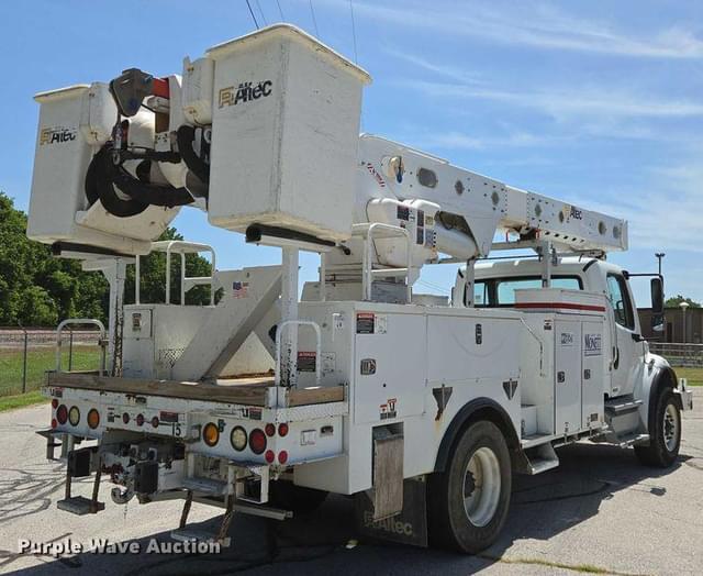 Image of Freightliner Business Class M2 equipment image 4