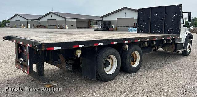 Image of Freightliner Business Class M2 equipment image 4