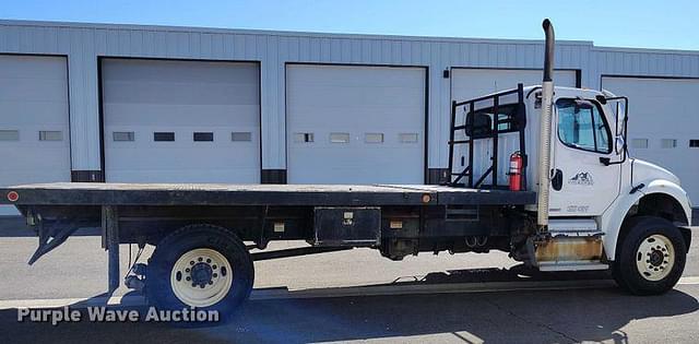 Image of Freightliner Business Class M2 equipment image 3