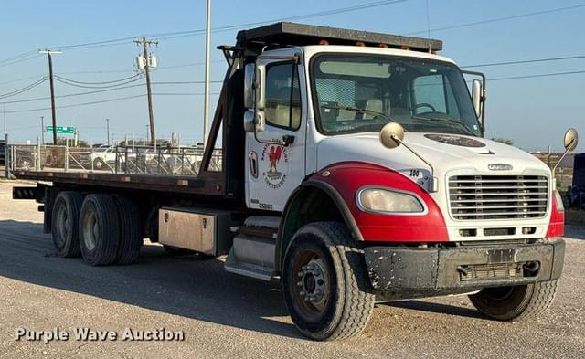 Image of Freightliner Business Class M2 equipment image 2