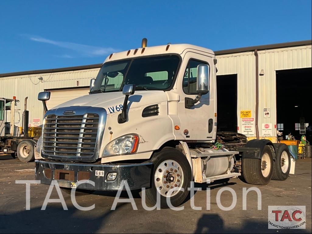 Main image Freightliner Cascadia 113