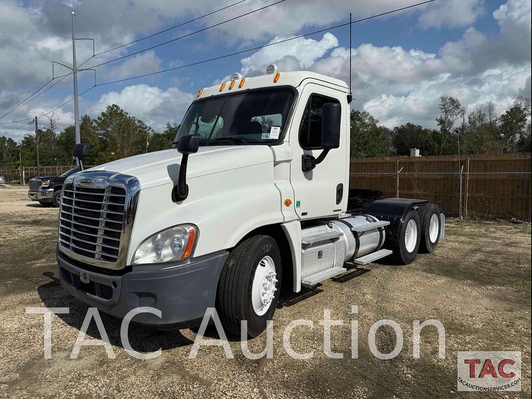 Image of Freightliner Cascadia 125 Primary image