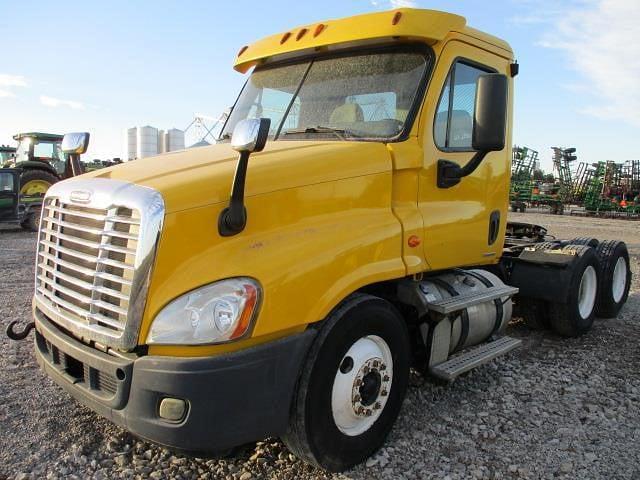 Image of Freightliner Cascadia 125 equipment image 1