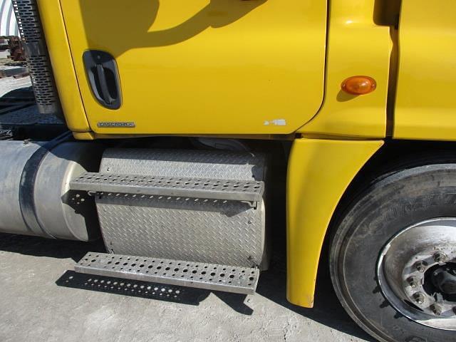 Main image Freightliner Cascadia 125 13