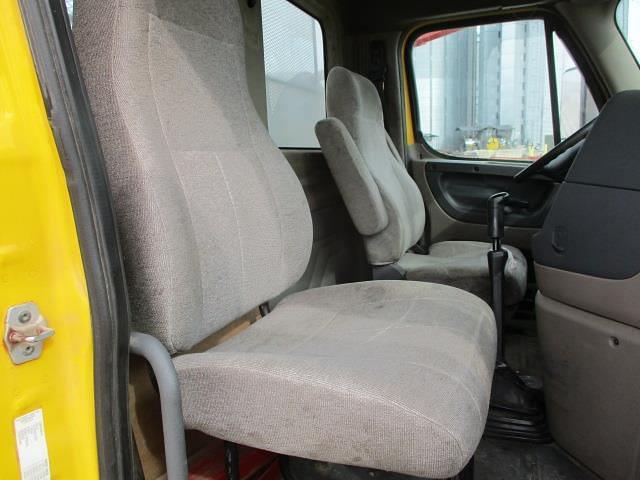 Thumbnail image Freightliner Cascadia 125 53