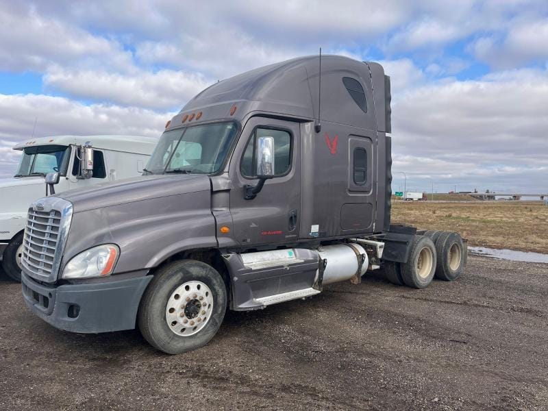 Main image Freightliner Cascadia 125