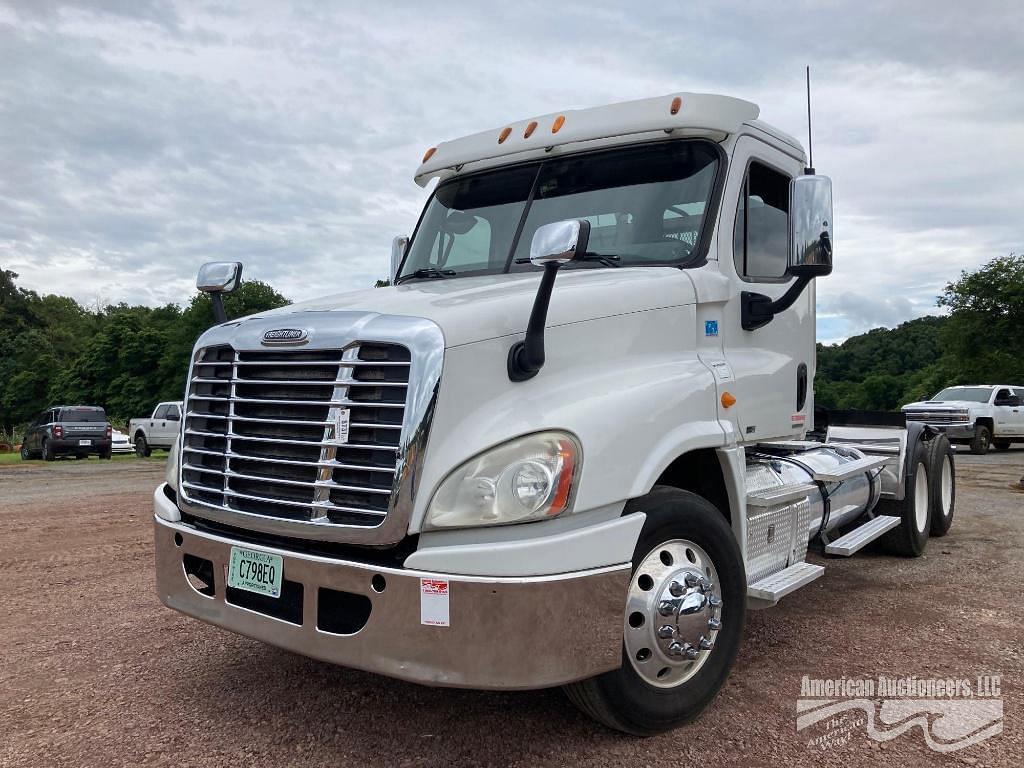 Image of Freightliner Cascadia 125 Primary image