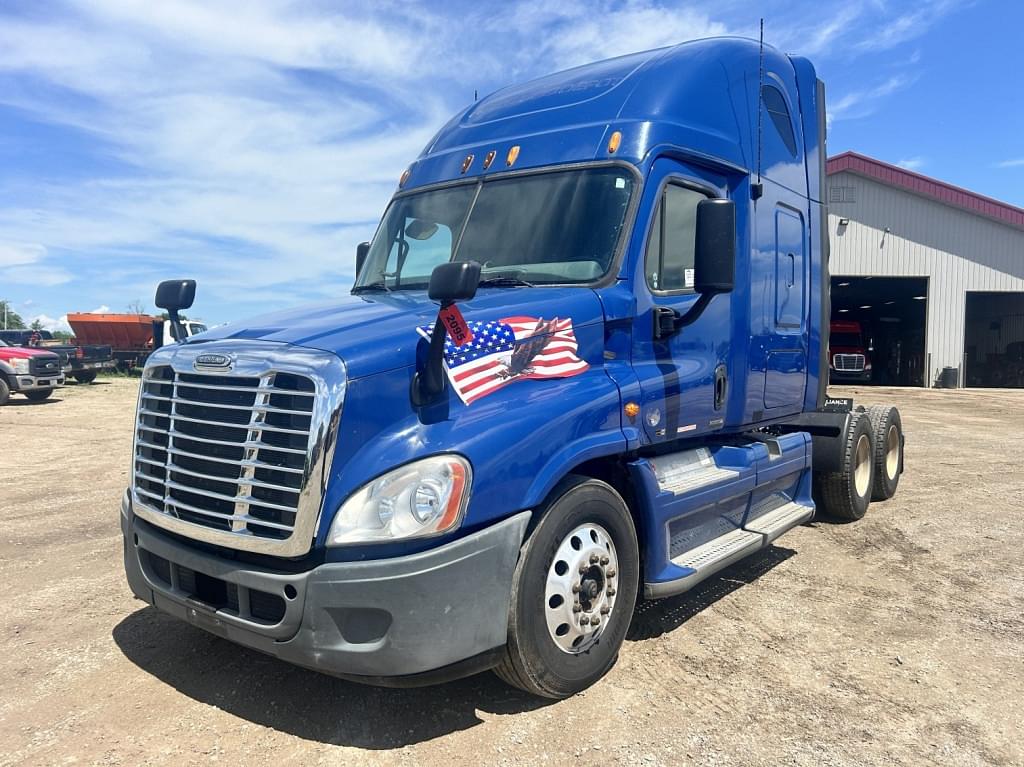 Image of Freightliner Cascadia Primary image