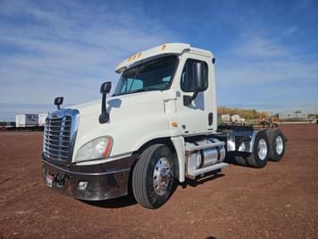 Main image Freightliner Cascadia