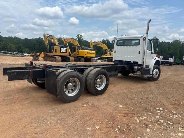 Image of Freightliner Cascadia equipment image 4