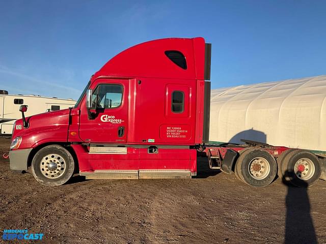 Image of Freightliner Cascadia equipment image 1