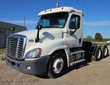 Main image Freightliner Cascadia