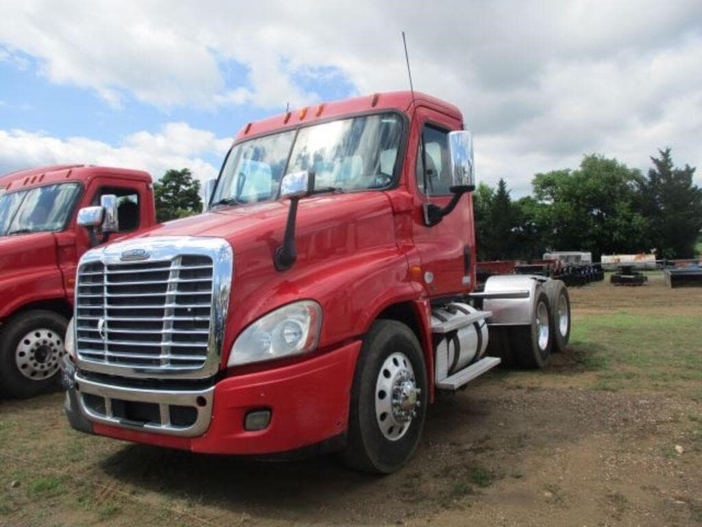 Image of Freightliner Cascadia Primary image