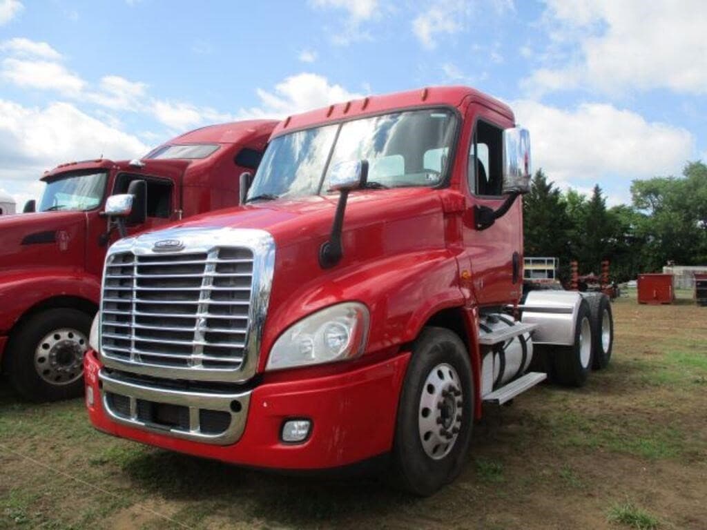 Image of Freightliner Cascadia Primary image
