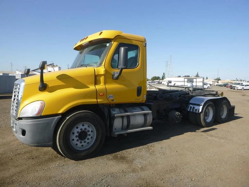 Image of Freightliner Cascadia Primary image