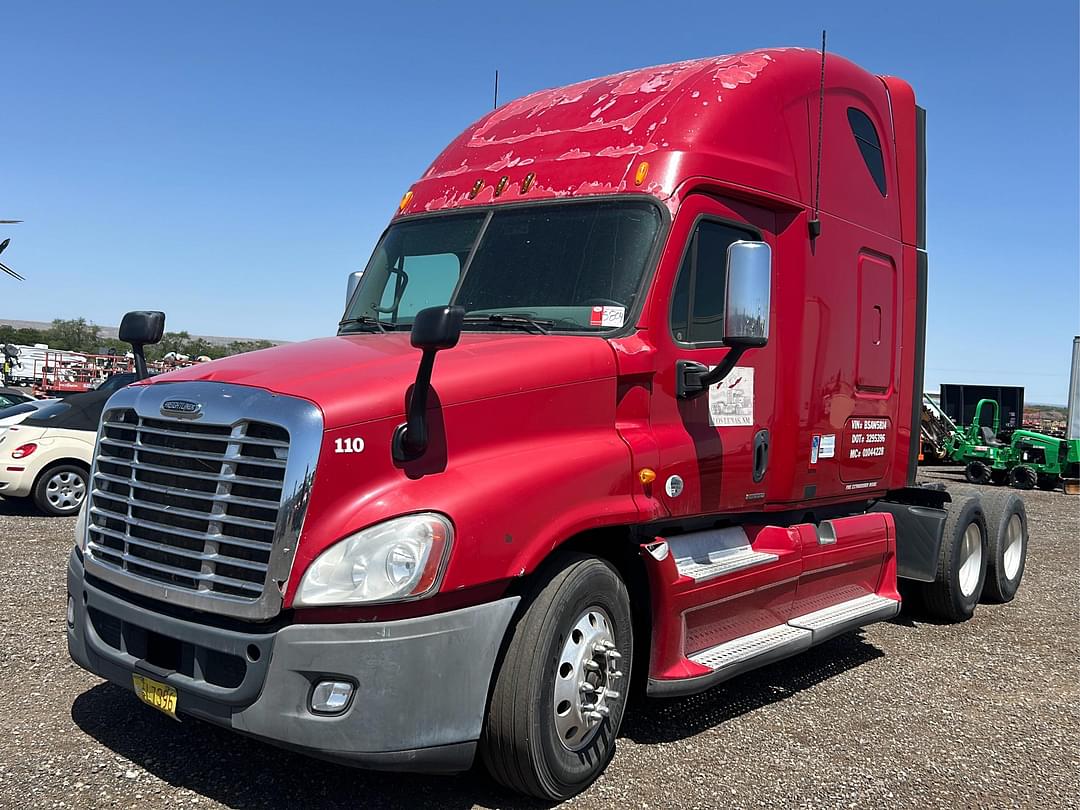 Image of Freightliner Cascadia Primary image