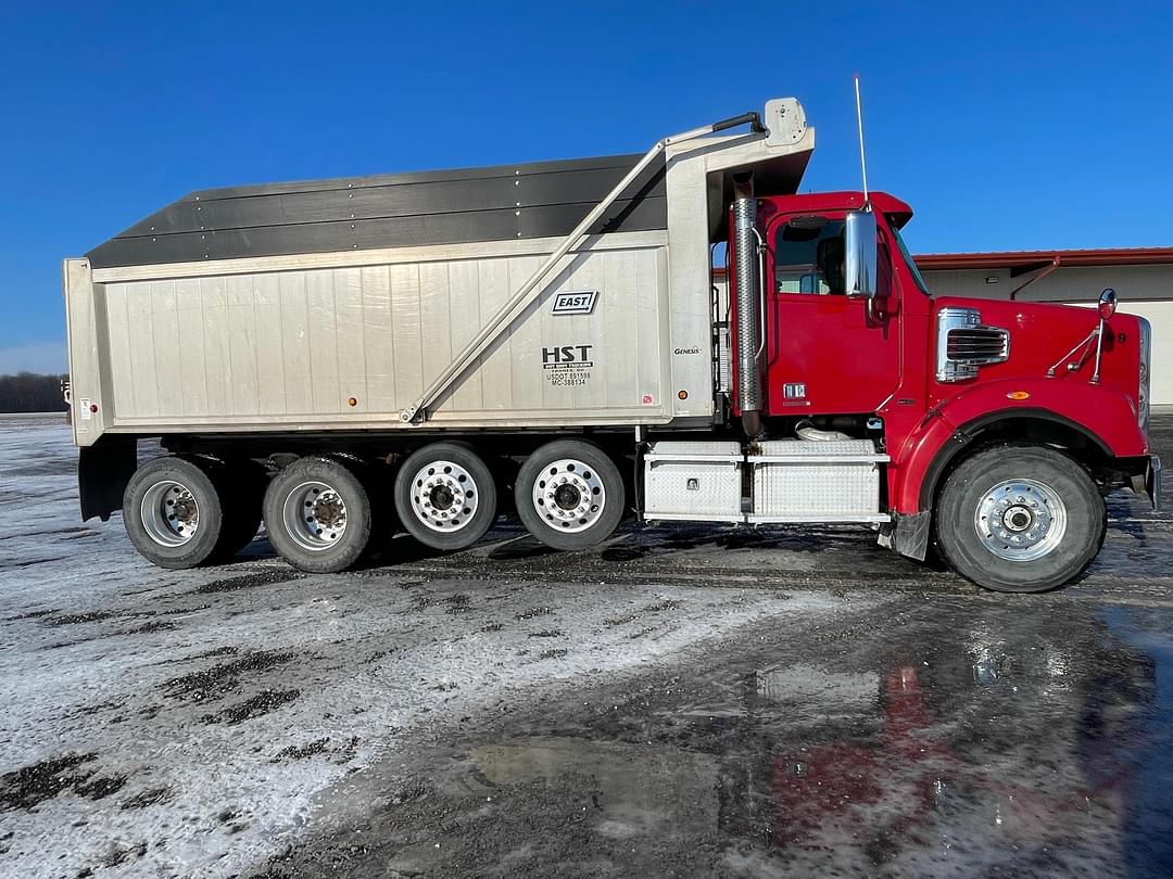 Image of Freightliner Coronado 114 Primary image