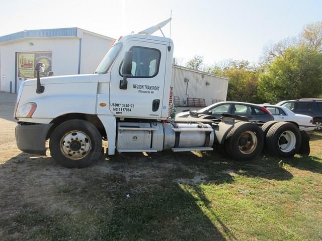 Image of Freightliner Coronado Primary image