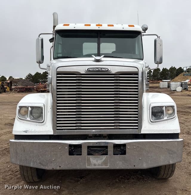 Image of Freightliner Coronado equipment image 1