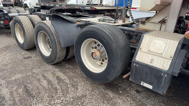 Image of Freightliner Coronado equipment image 4