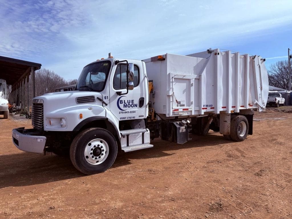 Image of Freightliner M2 Primary image