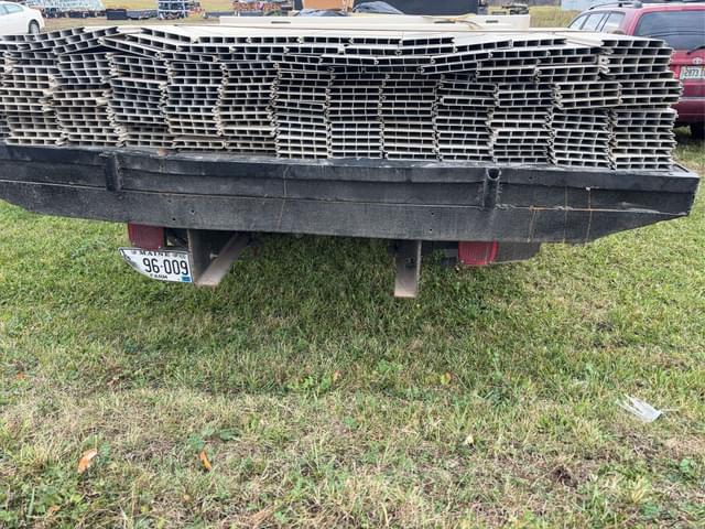 Image of Freightliner M2 equipment image 3