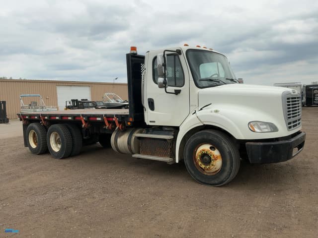 Image of Freightliner M2 equipment image 1