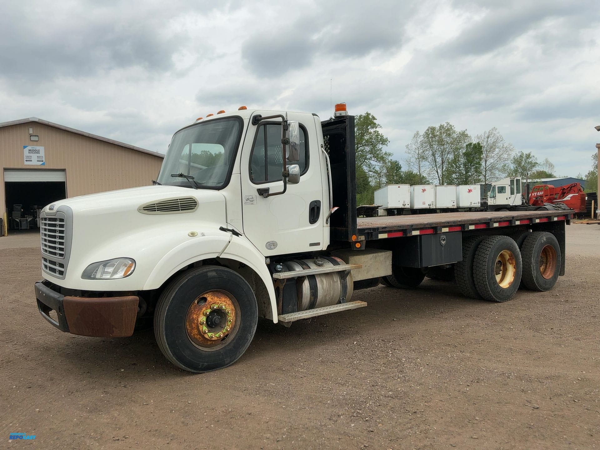 2011 Freightliner M2 Equipment Image0