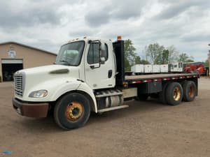 2011 Freightliner M2 Image