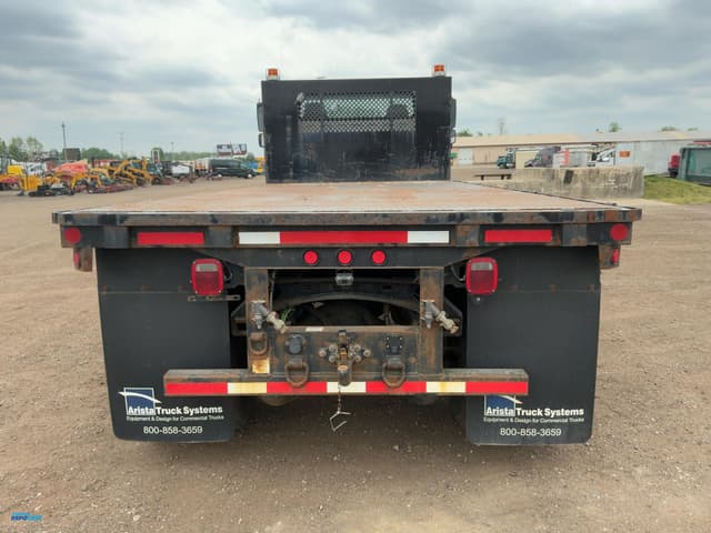 Image of Freightliner M2 equipment image 4