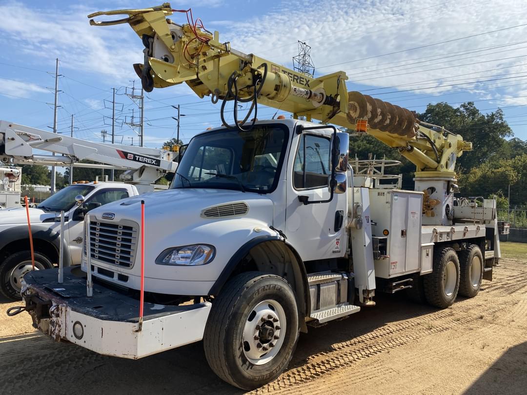 Image of Freightliner M2 Primary image