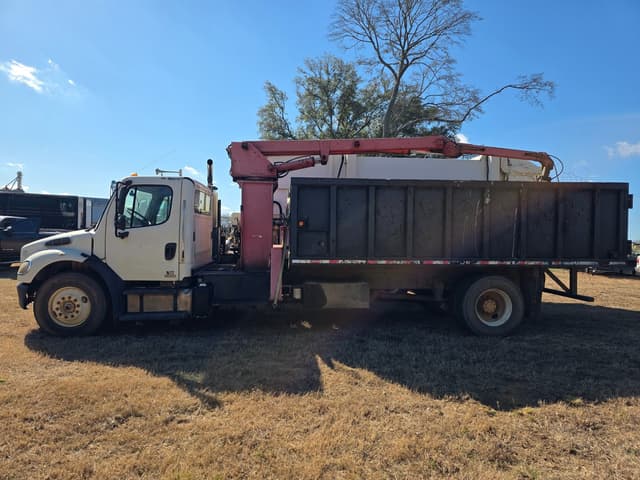 Image of Freightliner M2 equipment image 2