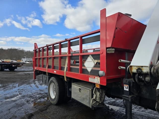 Image of Freightliner M2 equipment image 4