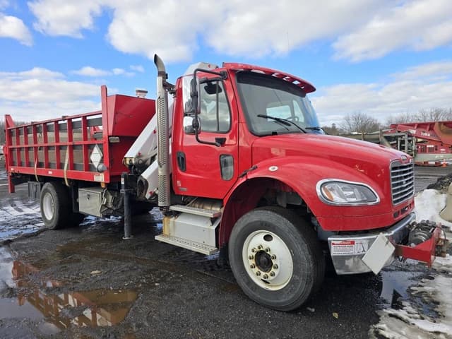 Image of Freightliner M2 equipment image 2
