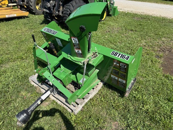 2011 Frontier SB1164 Equipment Image0