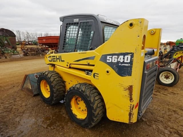 Image of Gehl 5640 equipment image 3