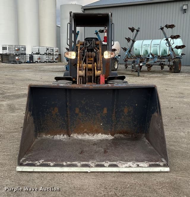 Image of Gehl AL540 equipment image 1