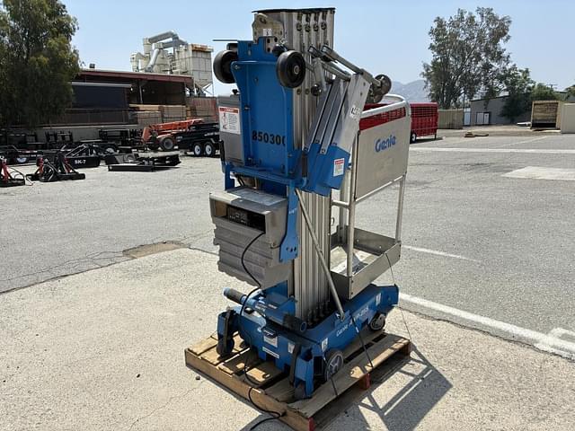 Image of Genie AWP-25S equipment image 2