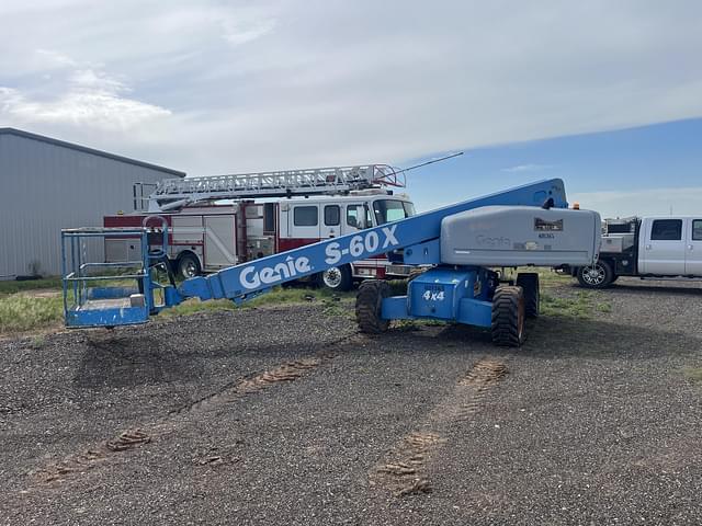 Image of Genie S-60X equipment image 3
