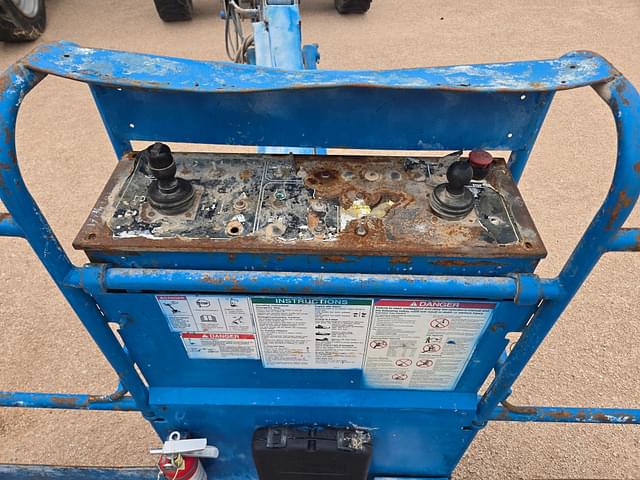 Image of Genie S-65 equipment image 4