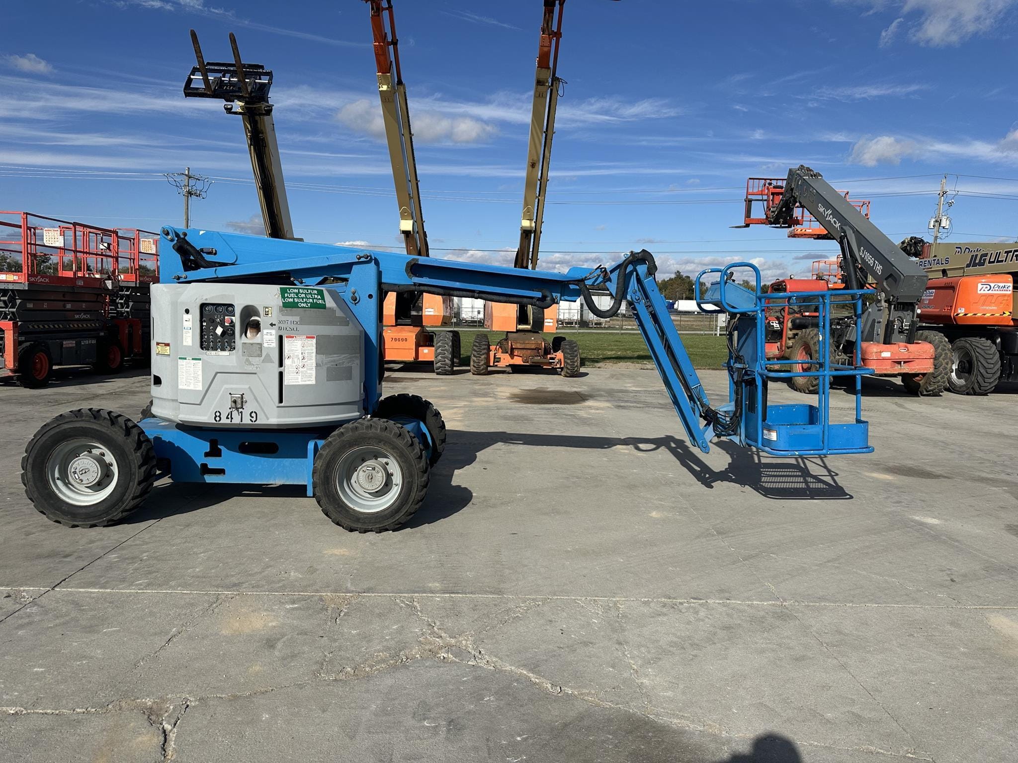 2011 Genie Z-34/22 Equipment Image0