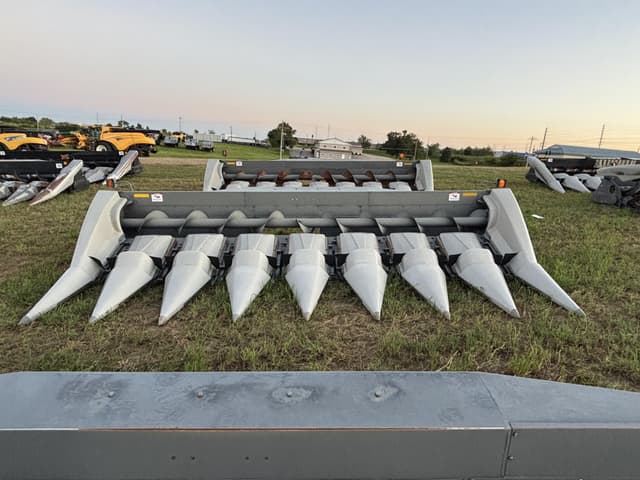 Image of Gleaner 3000 equipment image 1