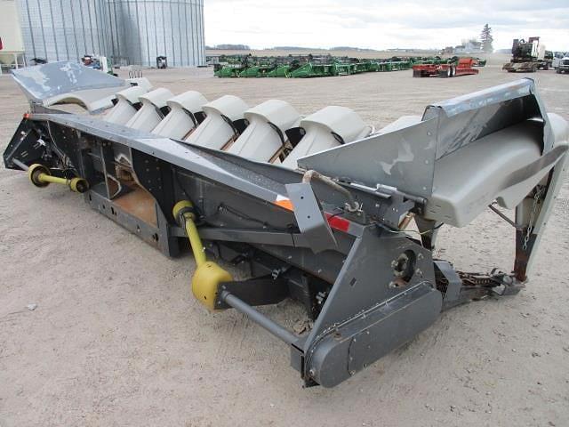 Image of Gleaner 3000 equipment image 3