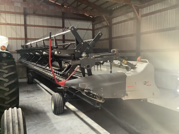 Main image Gleaner 9250