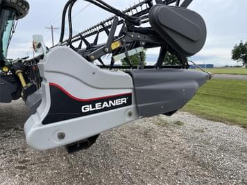 Main image Gleaner 9250