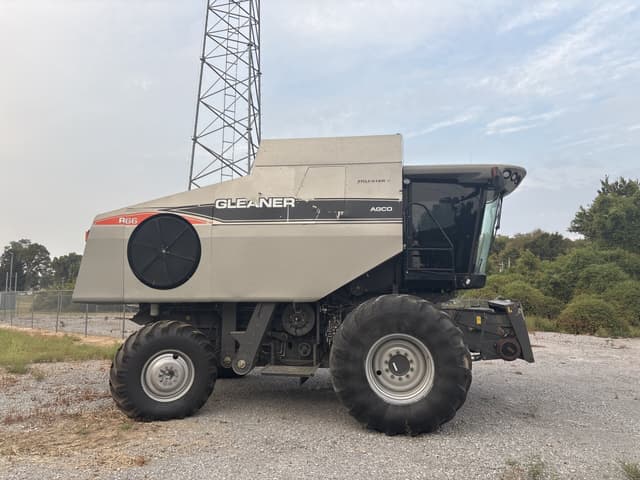 Image of Gleaner R66 equipment image 1