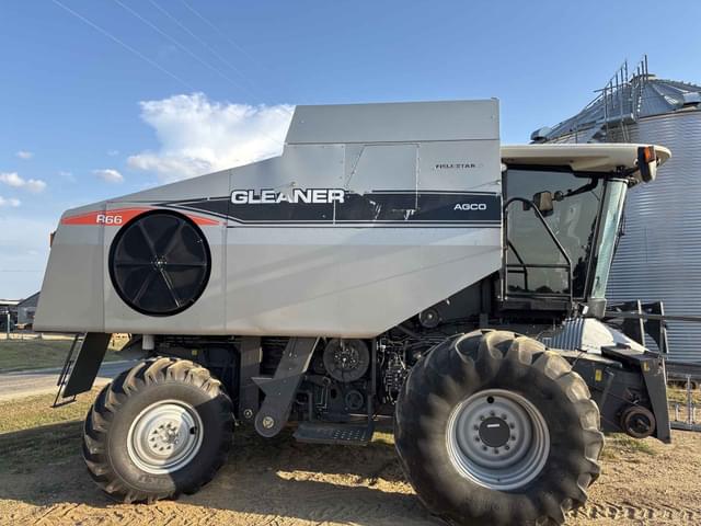 Image of Gleaner R66 equipment image 1